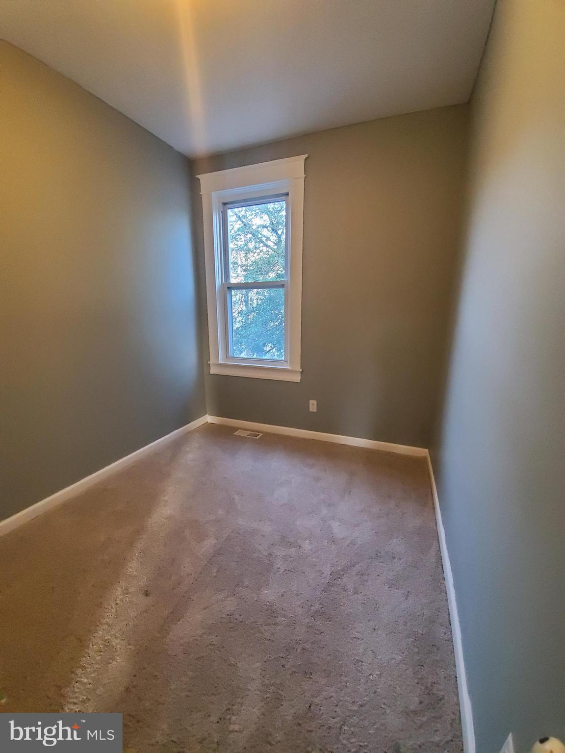 15 South Wickham Road Baltimore, MD 21229 - Photo 13 of 20 Gallery Image 13