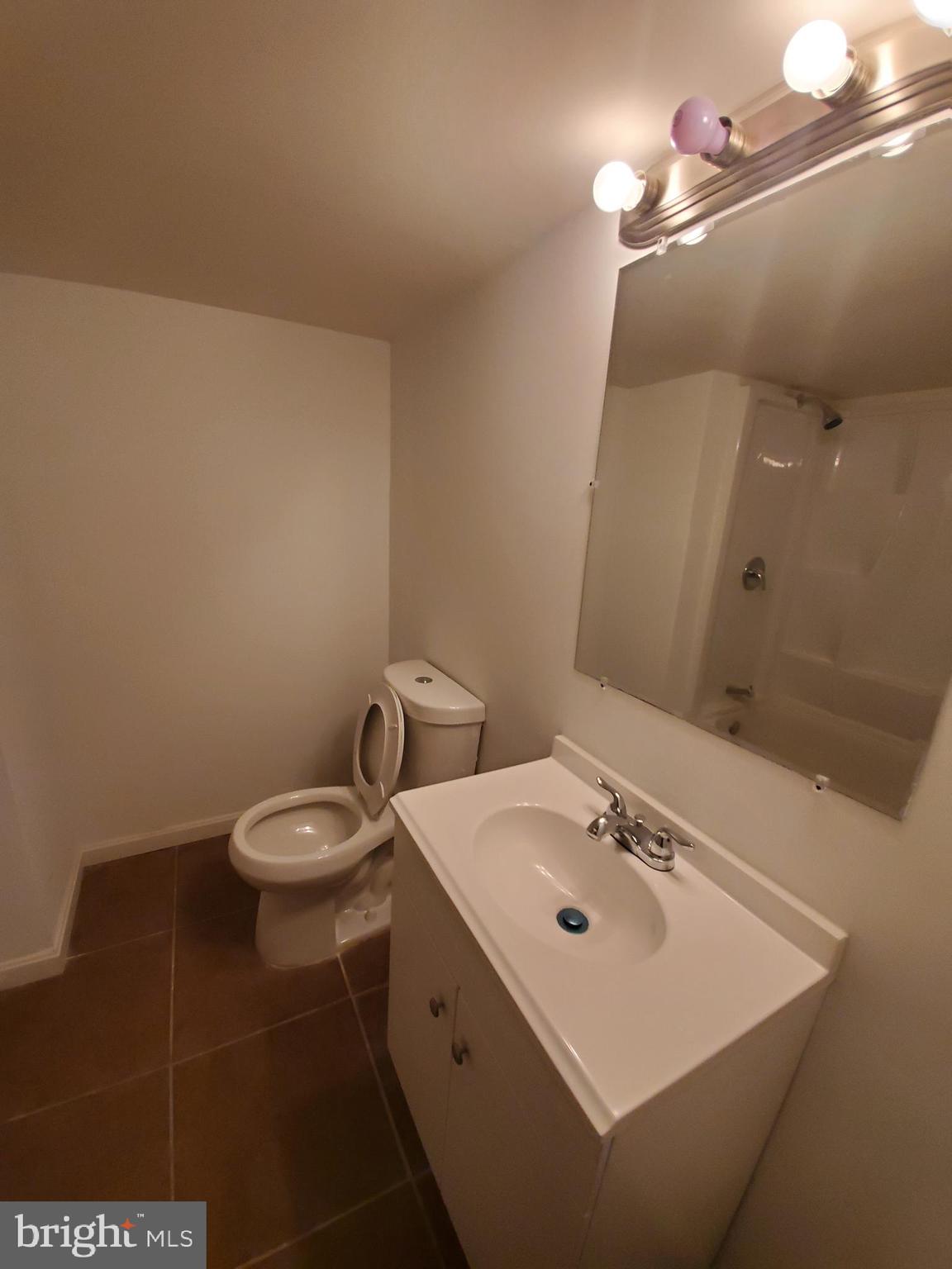 15 South Wickham Road Baltimore, MD 21229 - Photo 16 of 20 Gallery Image 16