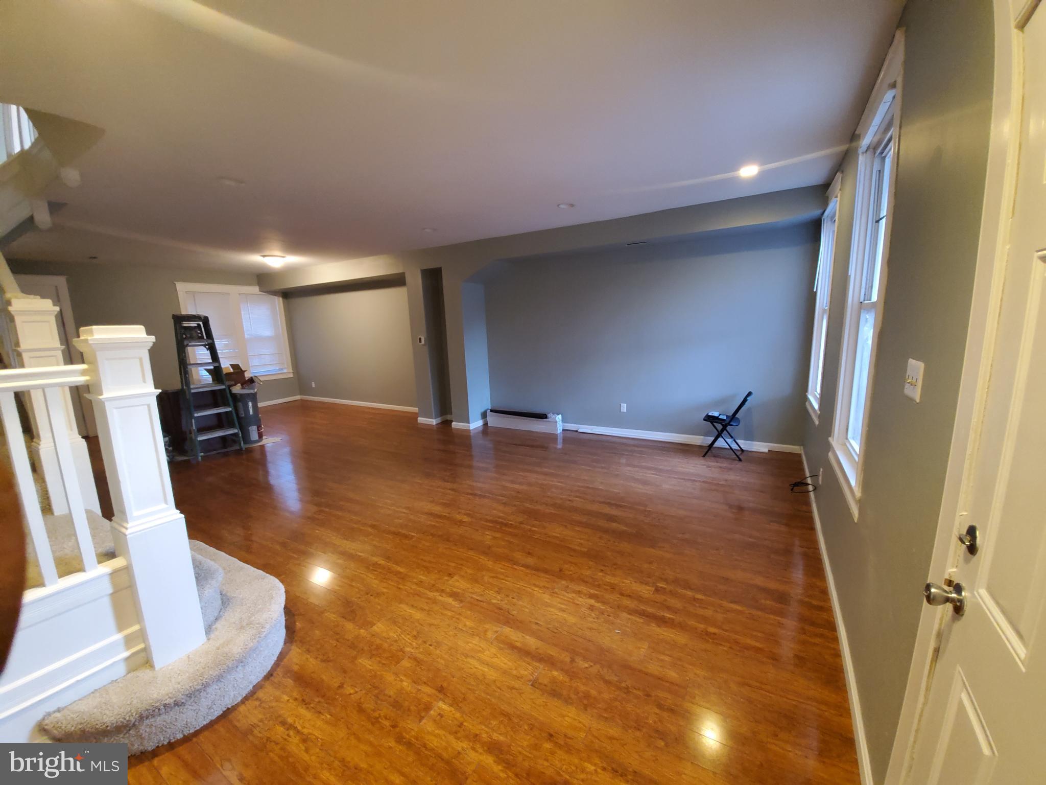 15 South Wickham Road Baltimore, MD 21229 - Photo 5 of 20 Gallery Image 5