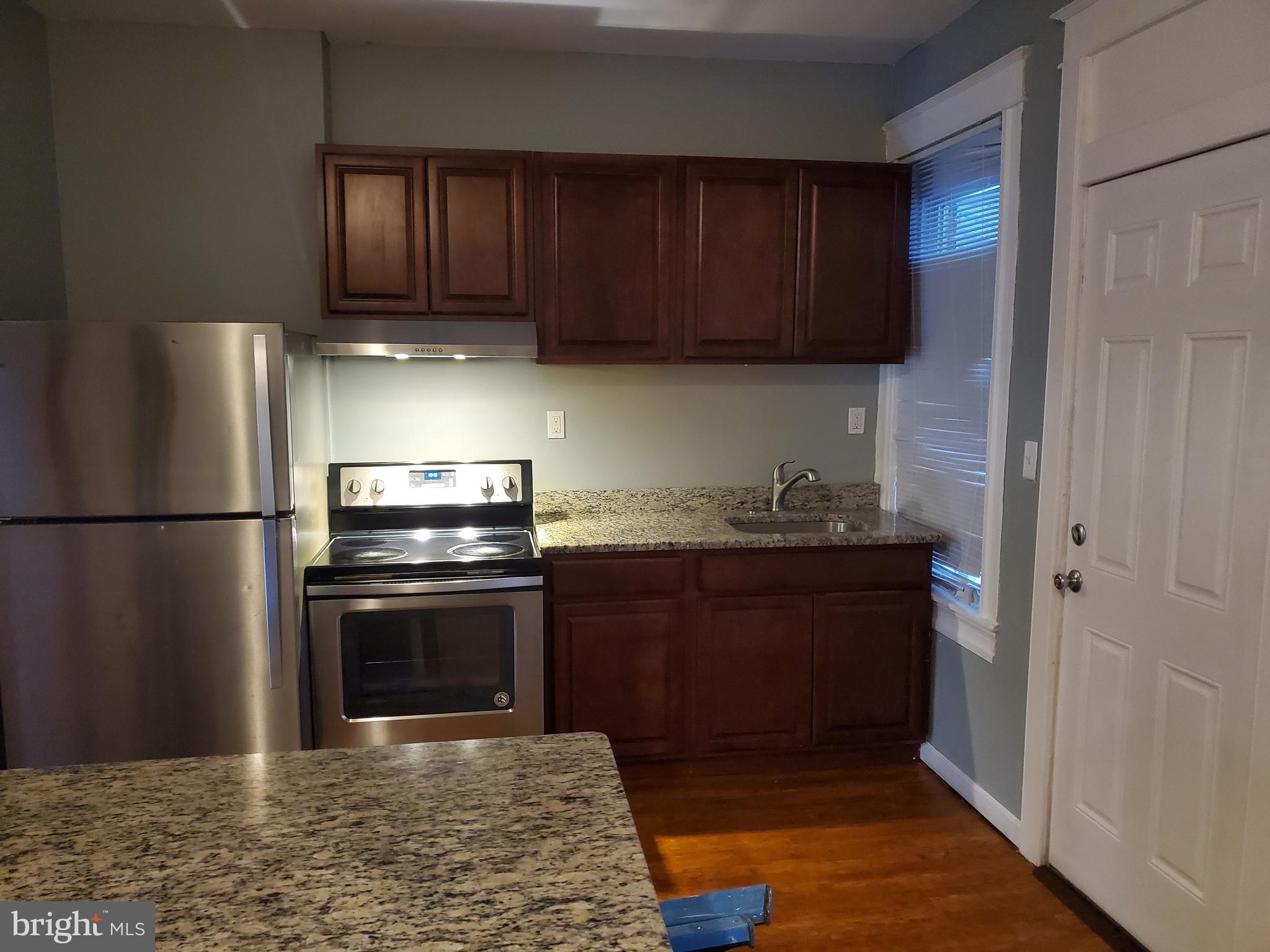 15 South Wickham Road Baltimore, MD 21229 - Photo 8 of 20 Gallery Image 8