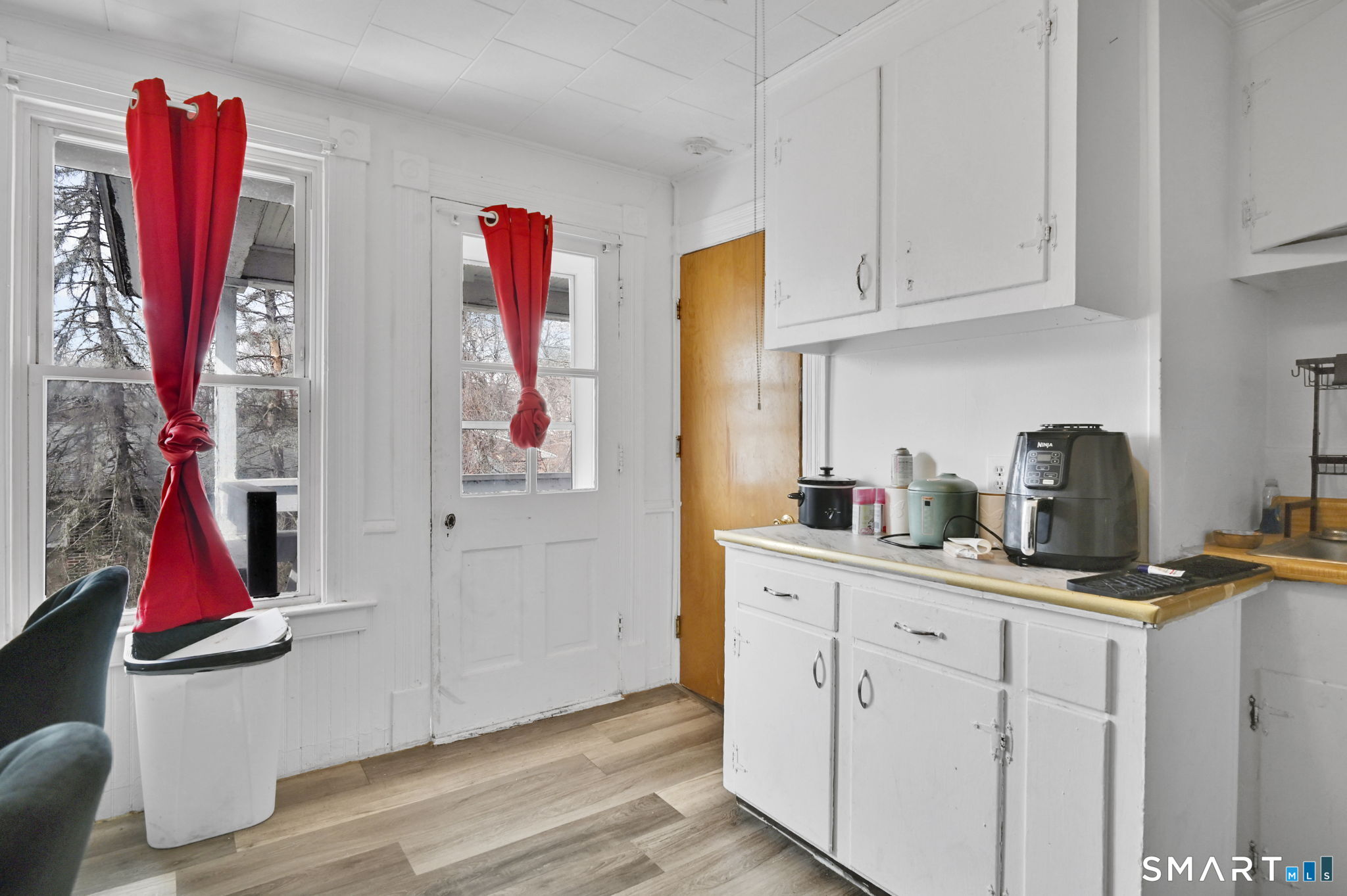 11 Addison Street Bristol, CT 06010 - Photo 17 of 30