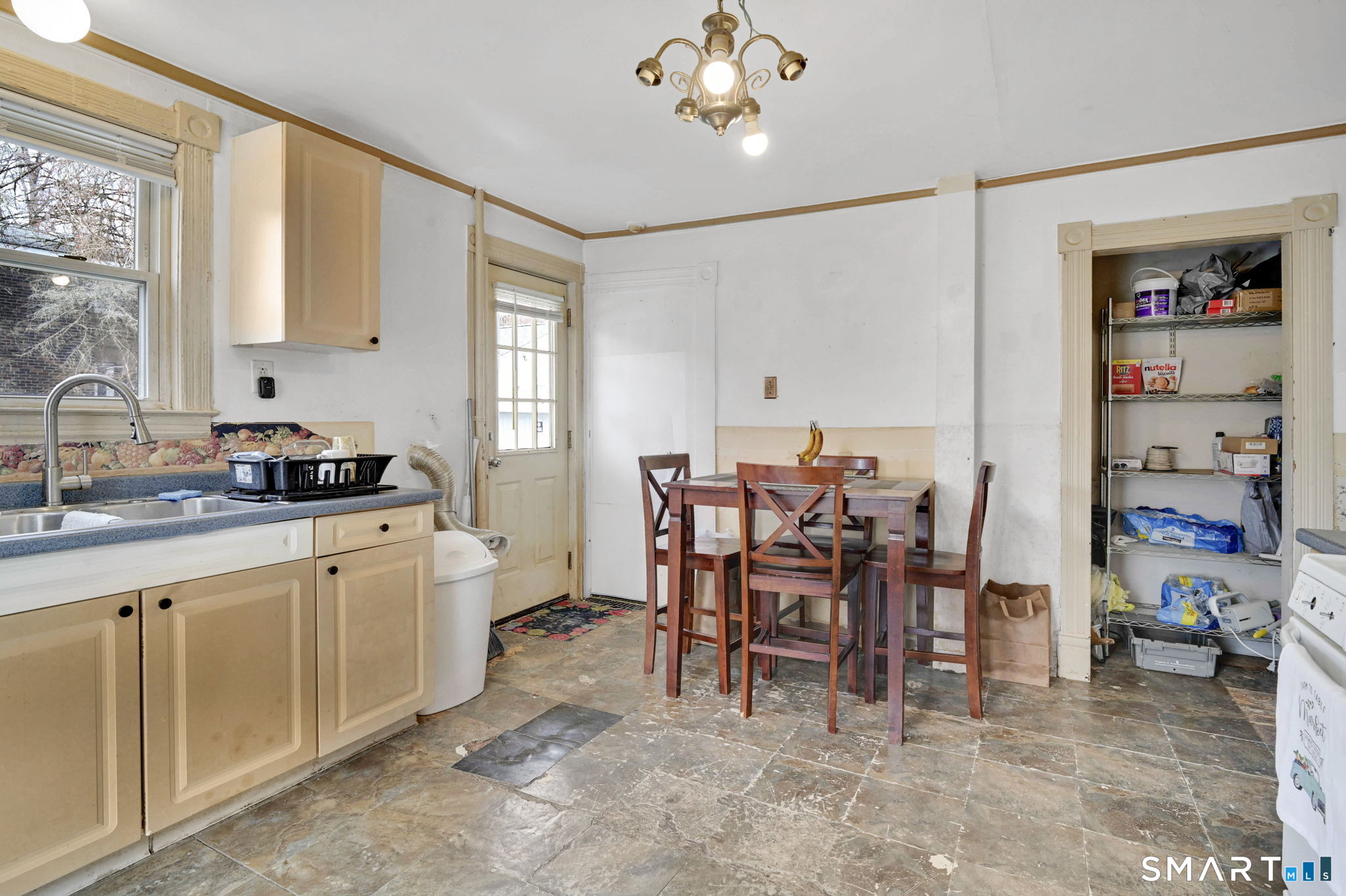 11 Addison Street Bristol, CT 06010 - Photo 26 of 30