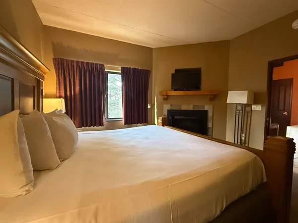 $224,900 | 2411 River Wisconsin Dells Wi 53965, Unit 2443, Wisconsin Dells, WI 53965