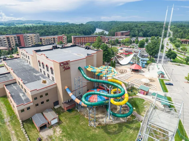 $224,900 | 2411 River Wisconsin Dells Wi 53965, Unit 2443, Wisconsin Dells, WI 53965