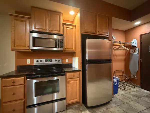 $224,900 | 2411 River Wisconsin Dells Wi 53965, Unit 2443, Wisconsin Dells, WI 53965