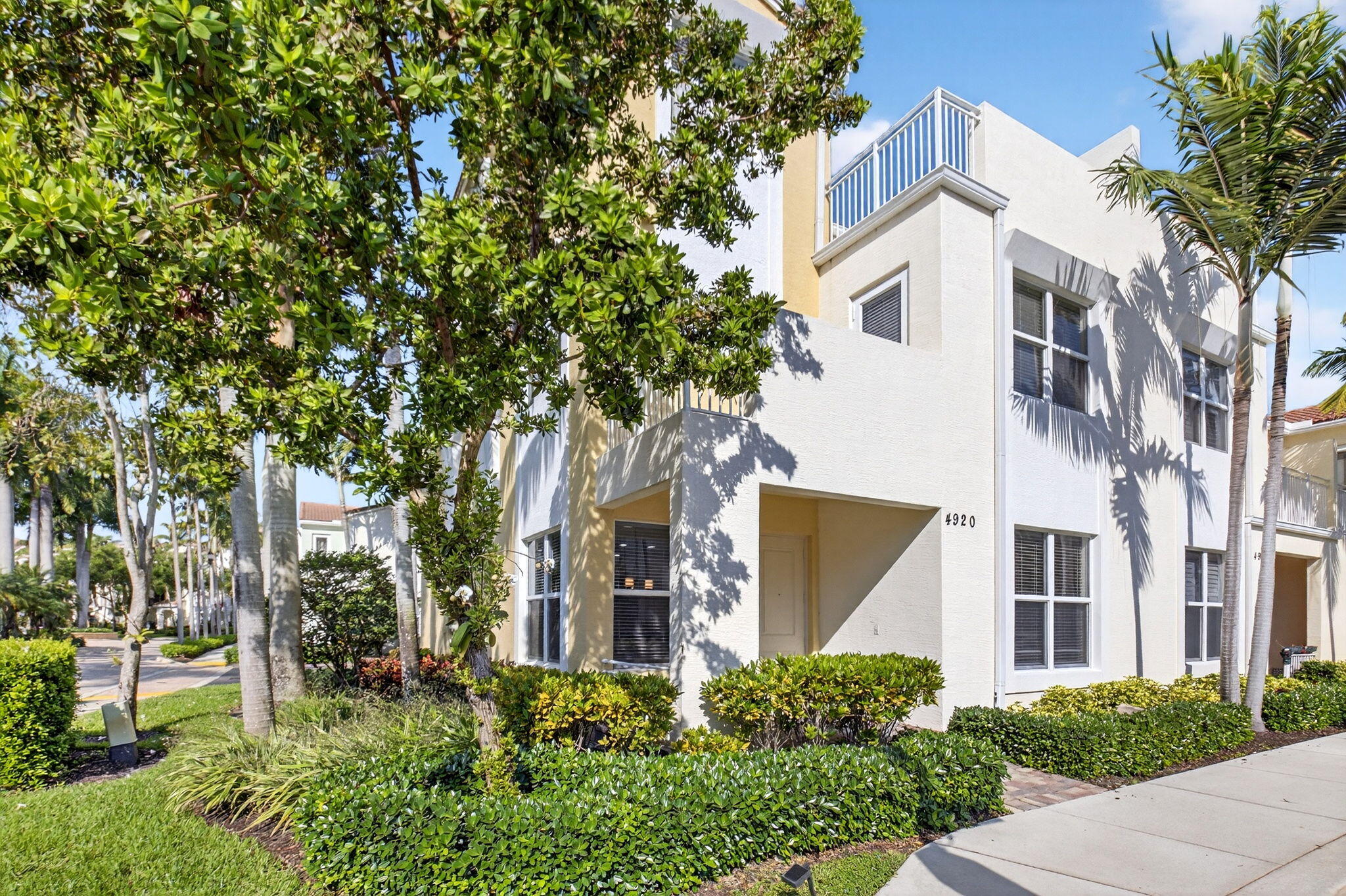 4920 Northwest 15th Avenue Boca Raton, FL 33431 - Photo 4 of 74 3-web-or-mls-DSC_0903