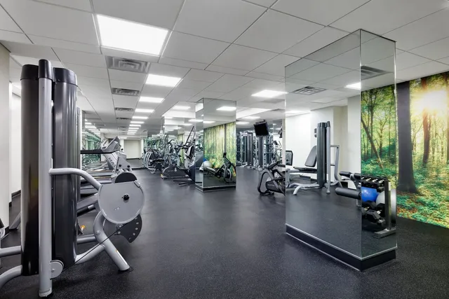 $3,954 | 260 West 52nd Street, Unit 4D | Theater District