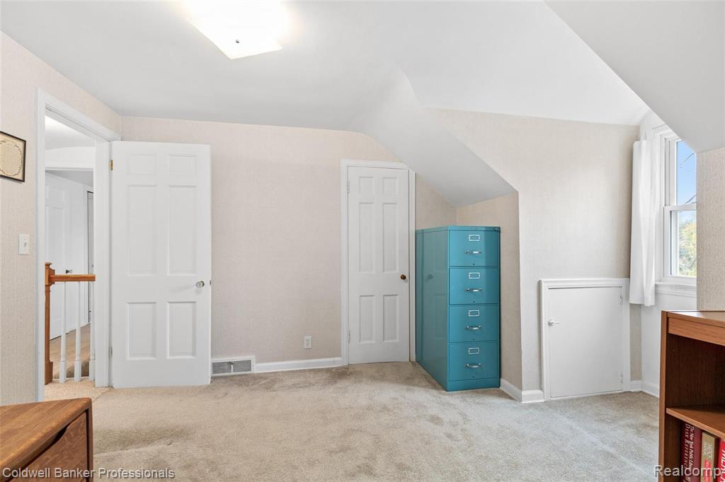 2321 West Wattles Road Troy, MI 48098 - Photo 23 of 45