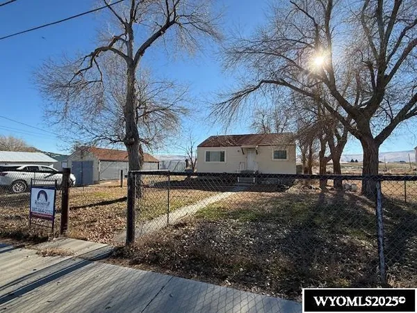 $169,000 | 155 Lane 3, Thermopolis, WY 82443