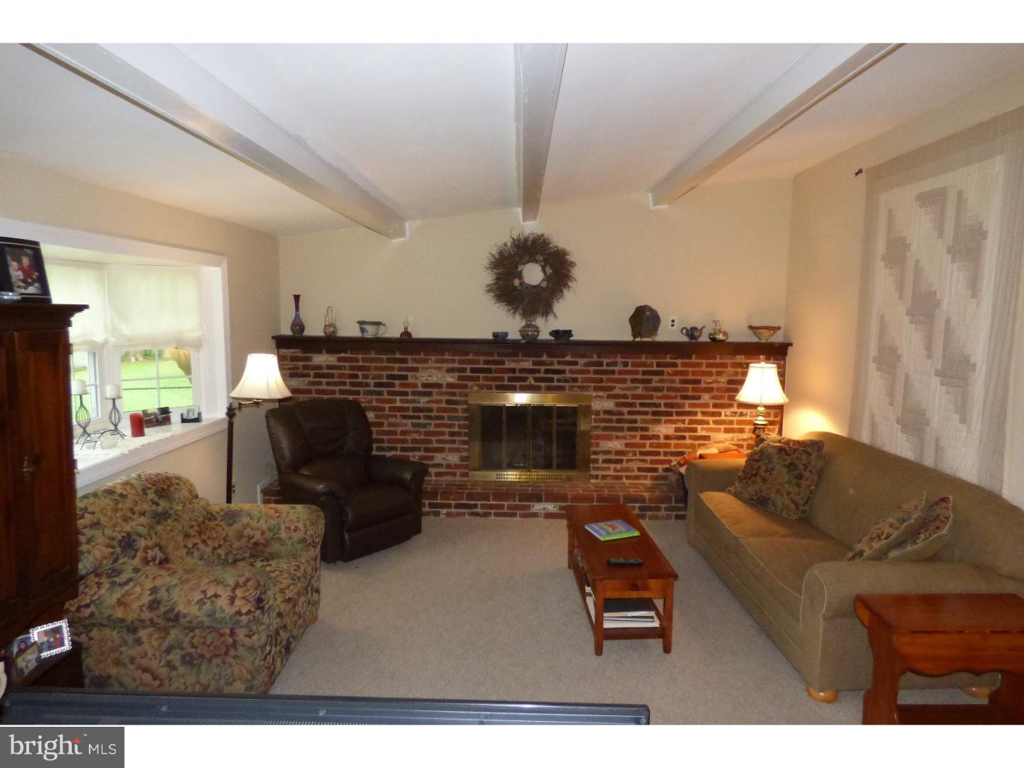 780 Wyngate Road Somerdale, NJ 08083 - Photo 4 of 24 Family Room