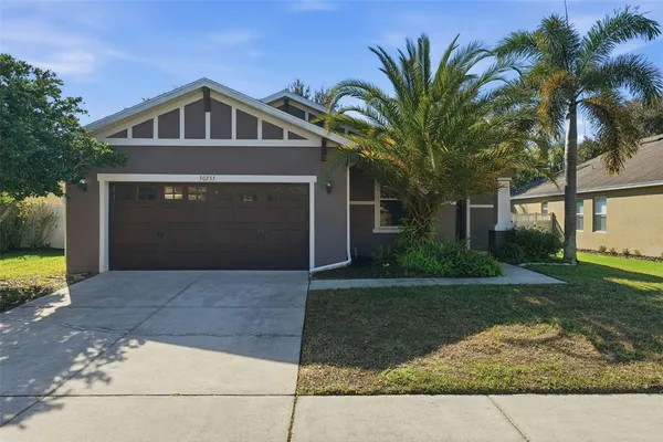 $2,300 | 30235 Cheval Street, Mount Dora, FL 32757