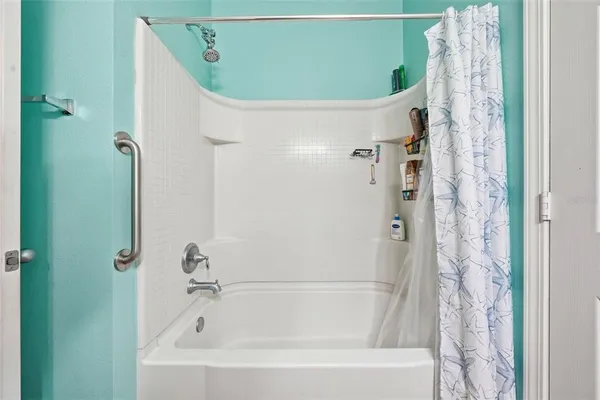 $2,300 | 30235 Cheval Street, Mount Dora, FL 32757