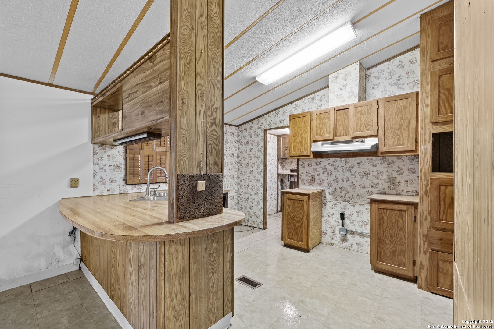 1189 Vivroux Ranch Road Seguin, TX 78155 - Photo 18 of 24