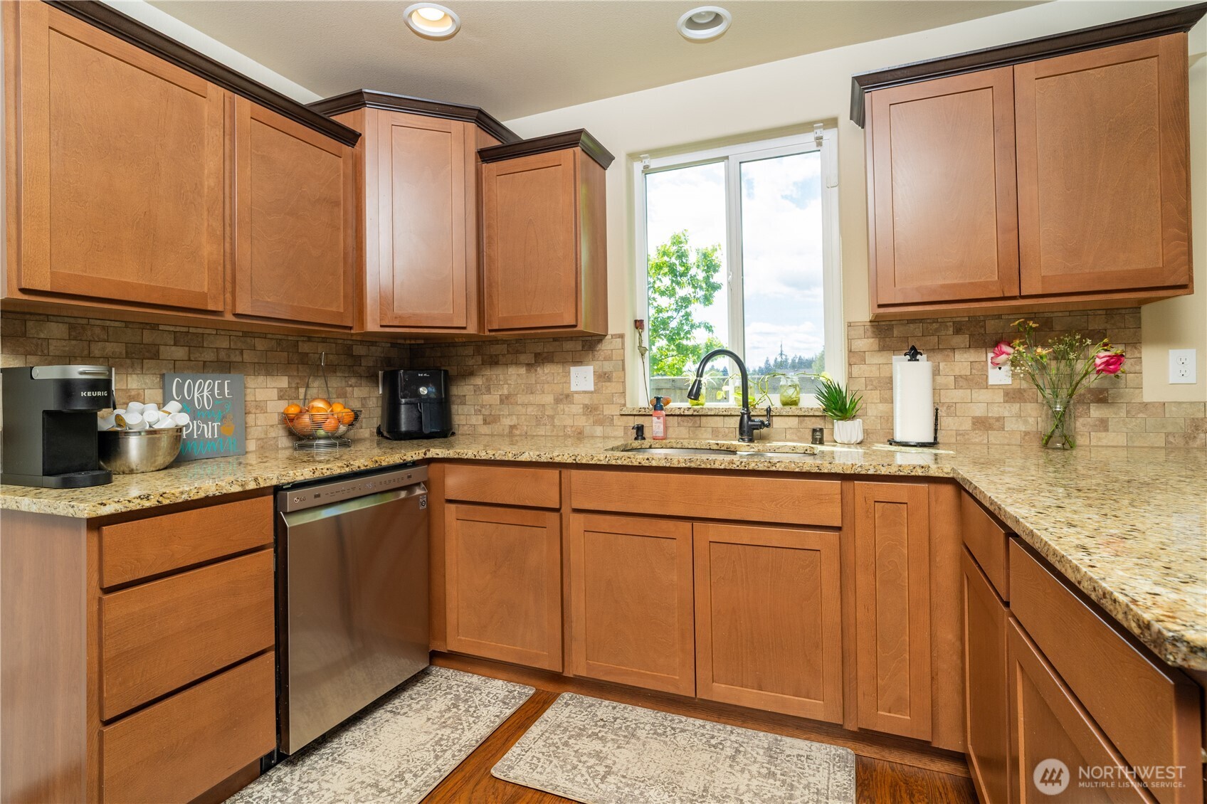 9324 179th Way Southwest Rochester, WA 98579 - Photo 14 of 33