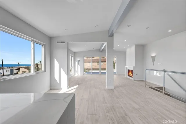 $2,190,000 | 1210 1st Place, Hermosa Beach, CA 90254