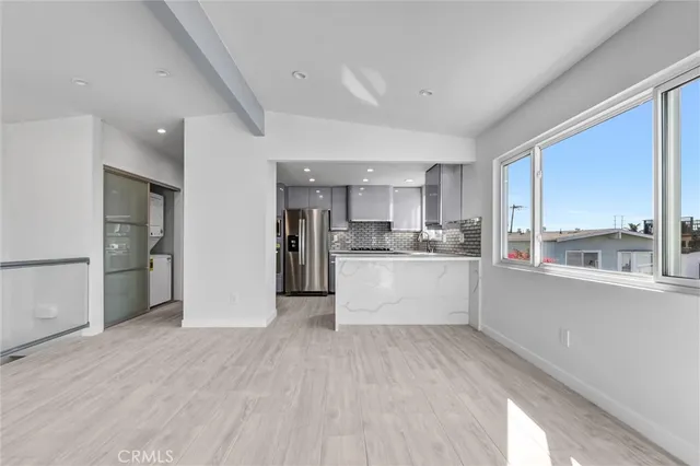 $2,190,000 | 1210 1st Place, Hermosa Beach, CA 90254