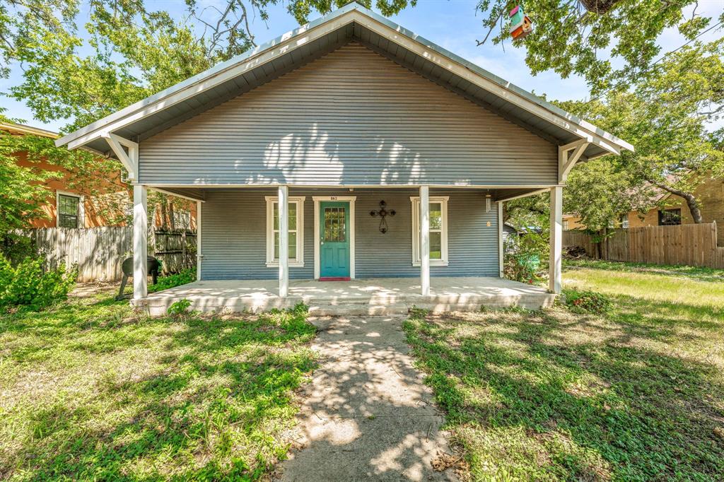 863 Clinton Avenue Stephenville, TX 76401 - Photo 1 of 23