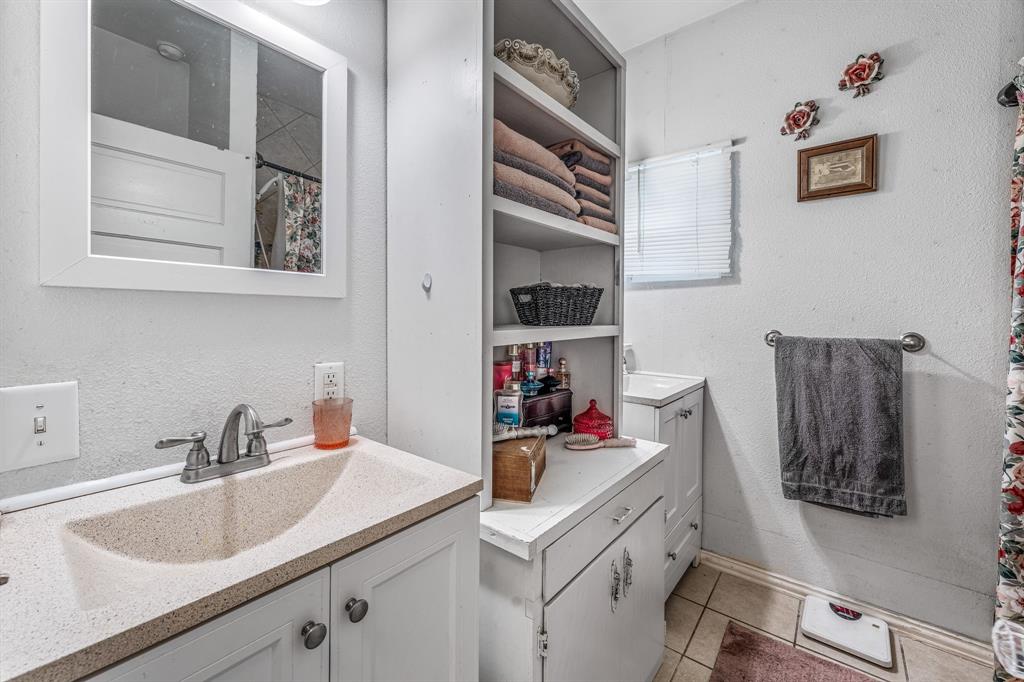 863 Clinton Avenue Stephenville, TX 76401 - Photo 7 of 23