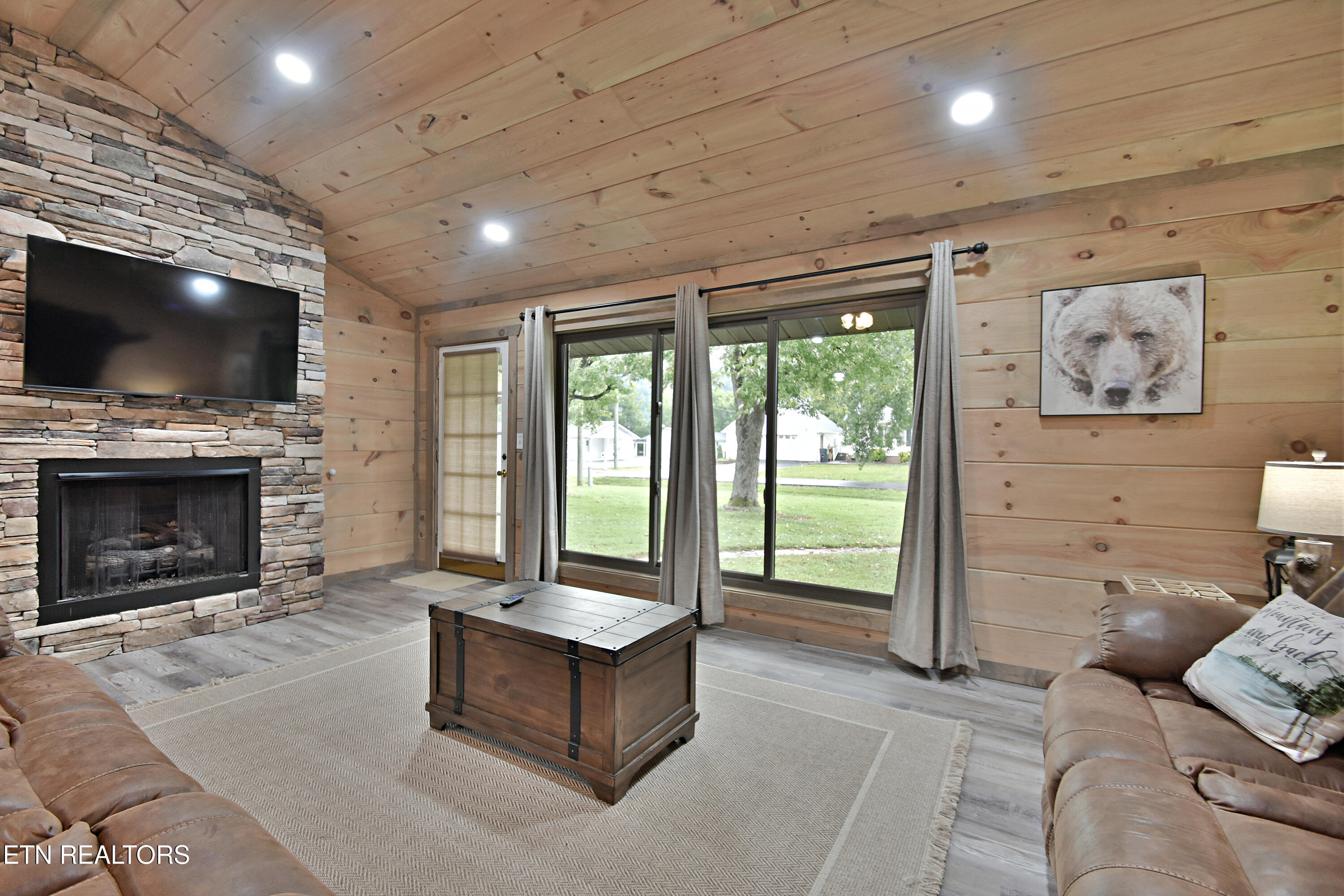 2639 High Valley Drive Pigeon Forge, TN 37863 - Photo 8 of 34 DSC_2802