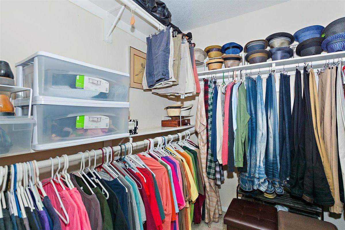 68430 Tortuga Road Cathedral City, CA 92234 - Photo 15 of 32 18-Walk-in Closet