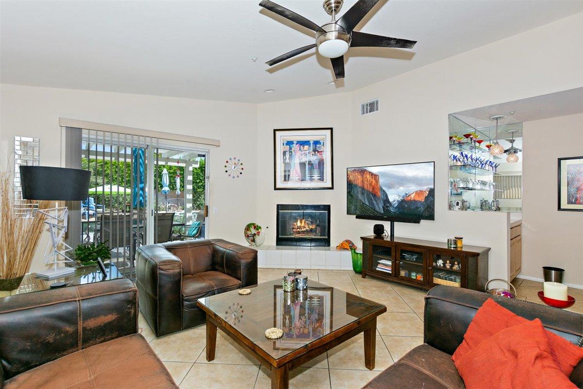 68430 Tortuga Road Cathedral City, CA 92234 - Photo 23 of 32 10-Main Living Room