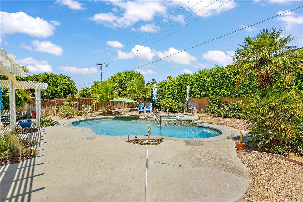 68430 Tortuga Road Cathedral City, CA 92234 - Photo 7 of 32 26-Swimming Pool