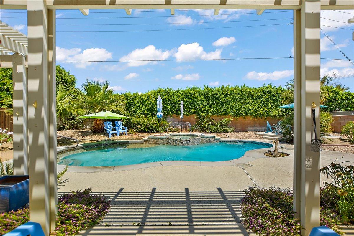 68430 Tortuga Road Cathedral City, CA 92234 - Photo 8 of 32 25-Swimming Pool