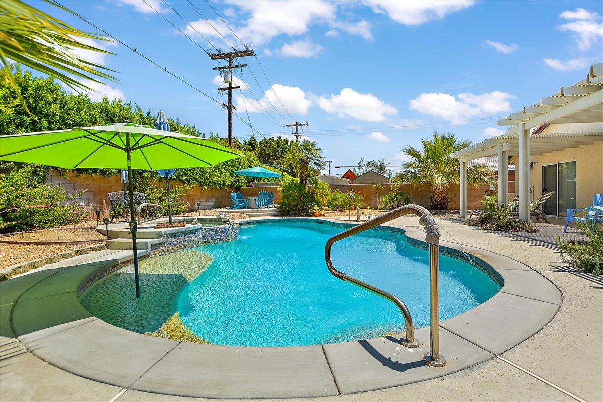 68430 Tortuga Road Cathedral City, CA 92234 - Photo 9 of 32 24-Swimming Pool