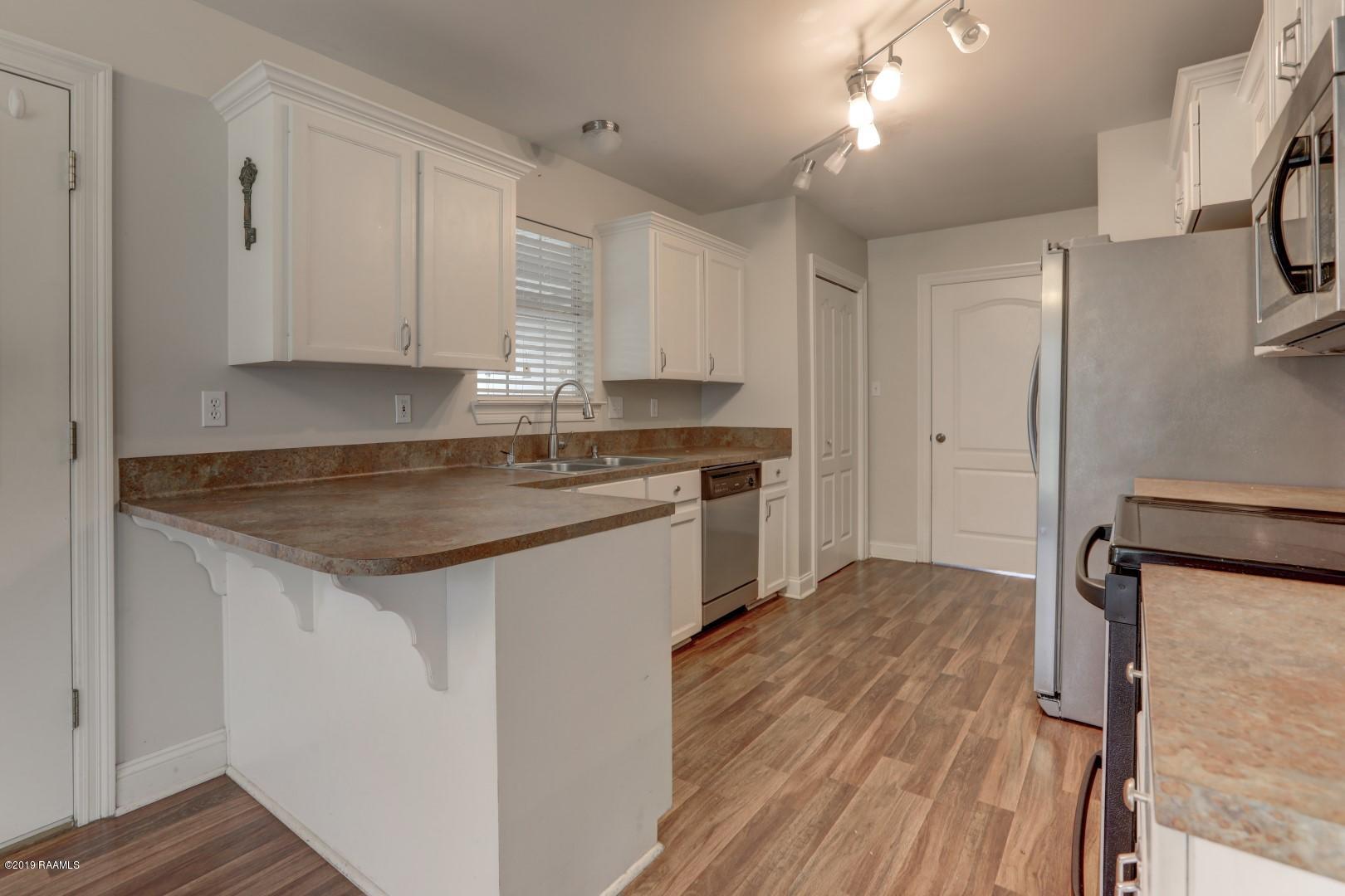 1060 Huval Road Breaux Bridge, LA 70517 - Photo 14 of 30 Huval-15