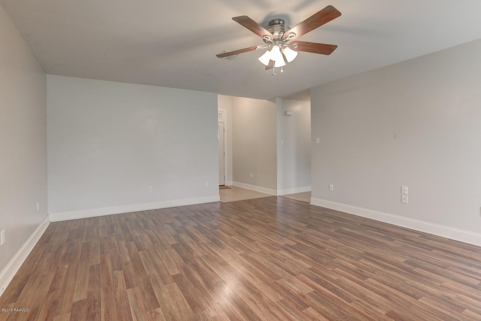 1060 Huval Road Breaux Bridge, LA 70517 - Photo 8 of 30 Huval-8