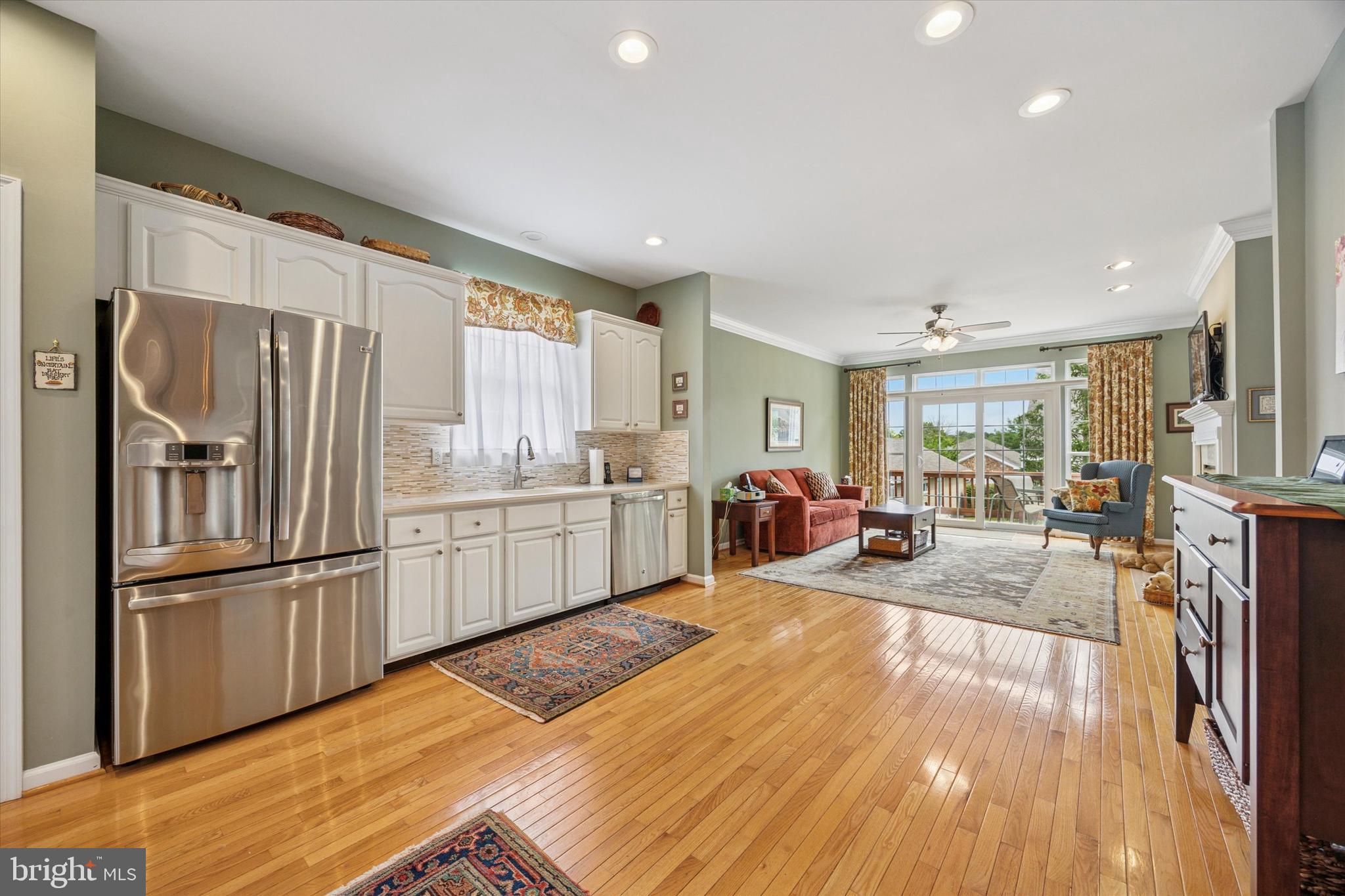 1460 Quaker Ridge, Unit 1460 West Chester, PA 19380 - Photo 11 of 25 Kitchen