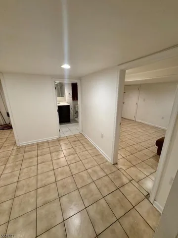 $2,900 | 233 Jackson Avenue, Hackensack, NJ 07601