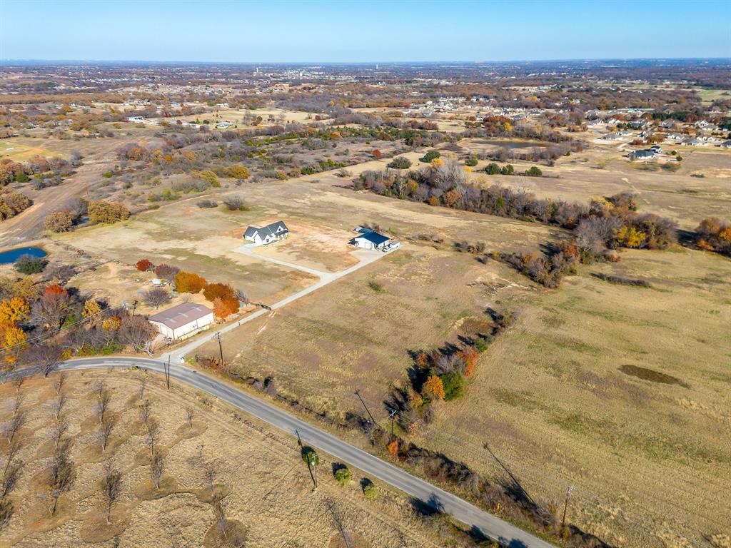 8140 Lavender Road Springtown, TX 76082 - Photo 3 of 40 view of city and ocean
