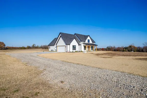 $790,000 | 8140 Lavender Road, Springtown, TX 76082