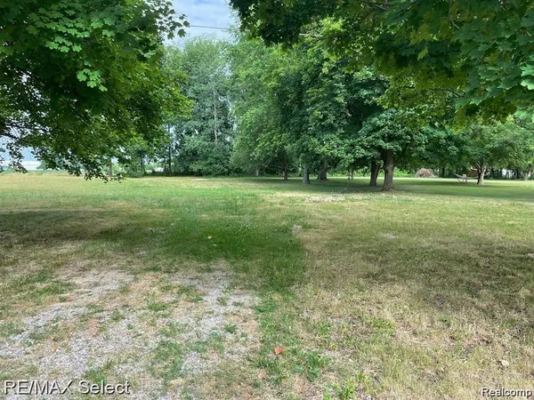 $49,900 | 11260 Main Road, Fenton, MI 48430
