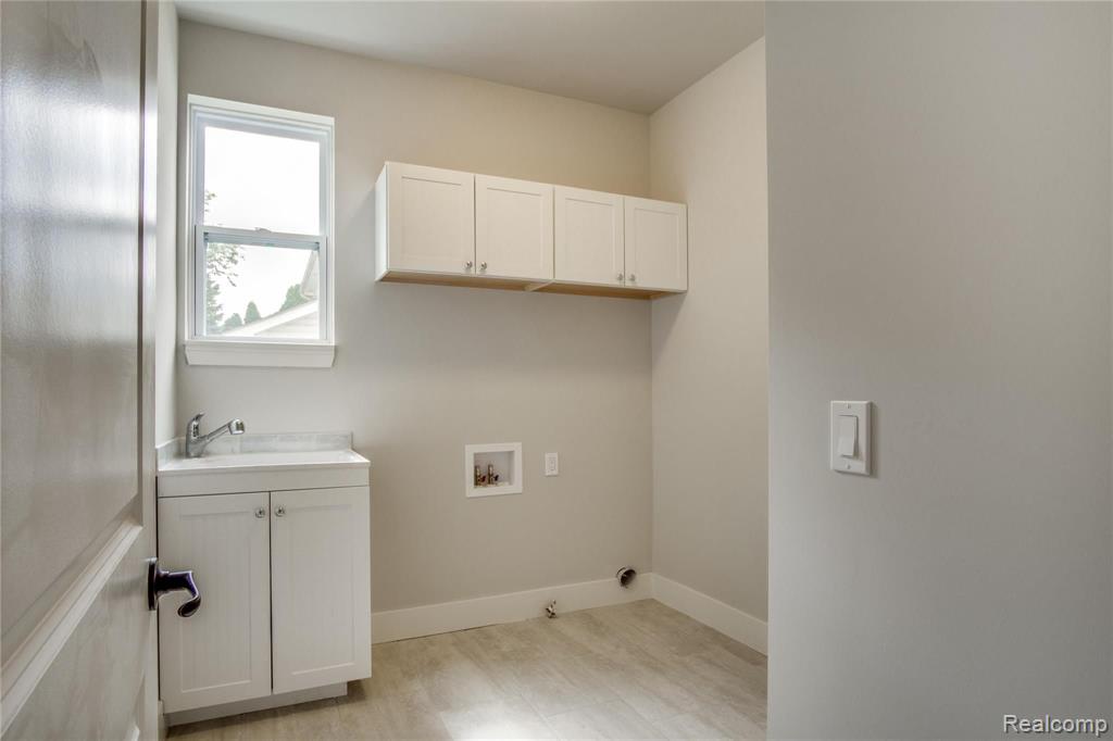 2914 Walsh Drive Rochester Hills, MI 48309 - Photo 35 of 36