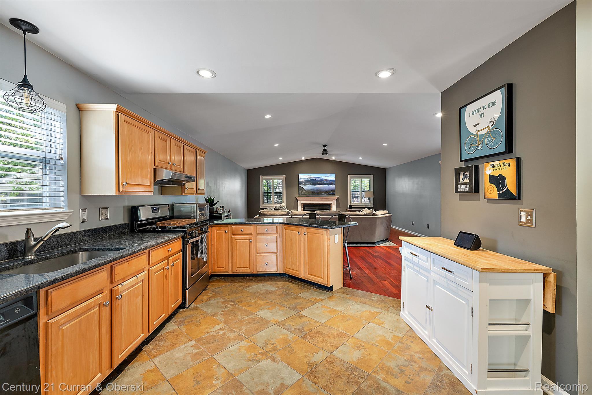 3118 Trafford Road Royal Oak, MI 48073 - Photo 10 of 34 updated kitchen