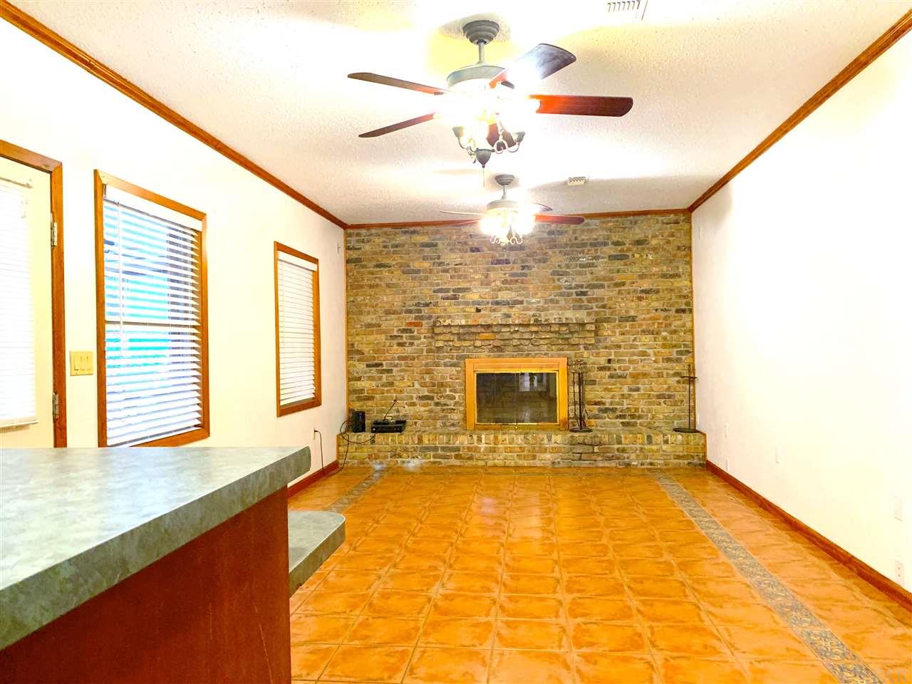 7849 South Airport Road Milton, FL 32583 - Photo 11 of 39
