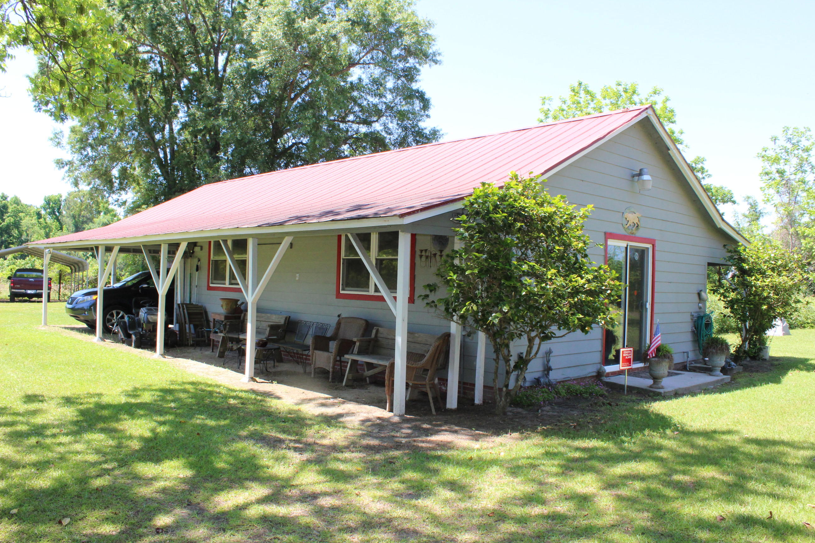1387 Edgewater Road Pineville, SC 29468 - Photo 3 of 38 IMG_2819