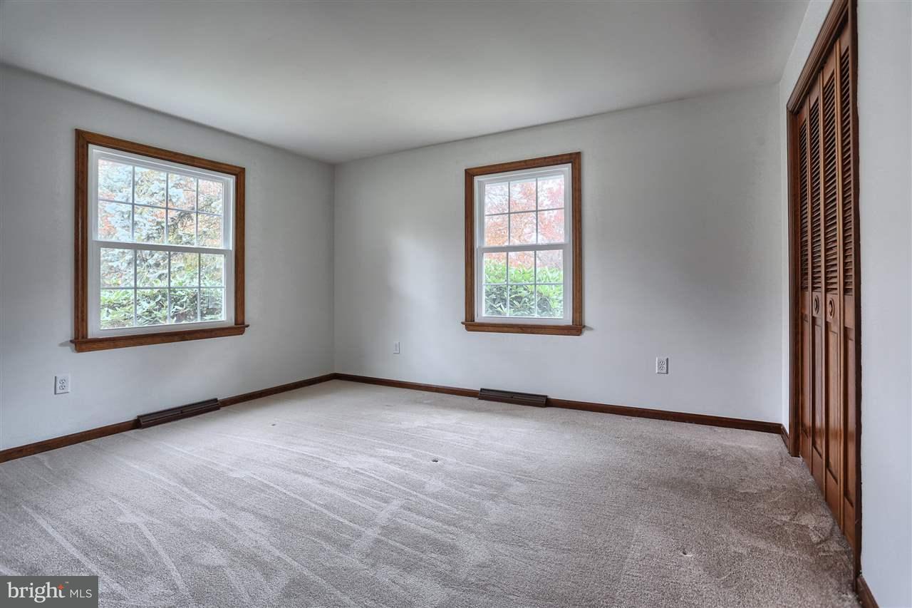 810 Riverview Road Lemoyne, PA 17043 - Photo 15 of 25 Gallery Image 15