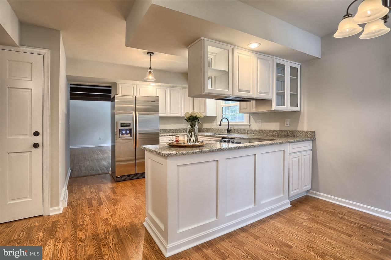 810 Riverview Road Lemoyne, PA 17043 - Photo 9 of 25 Gallery Image 9
