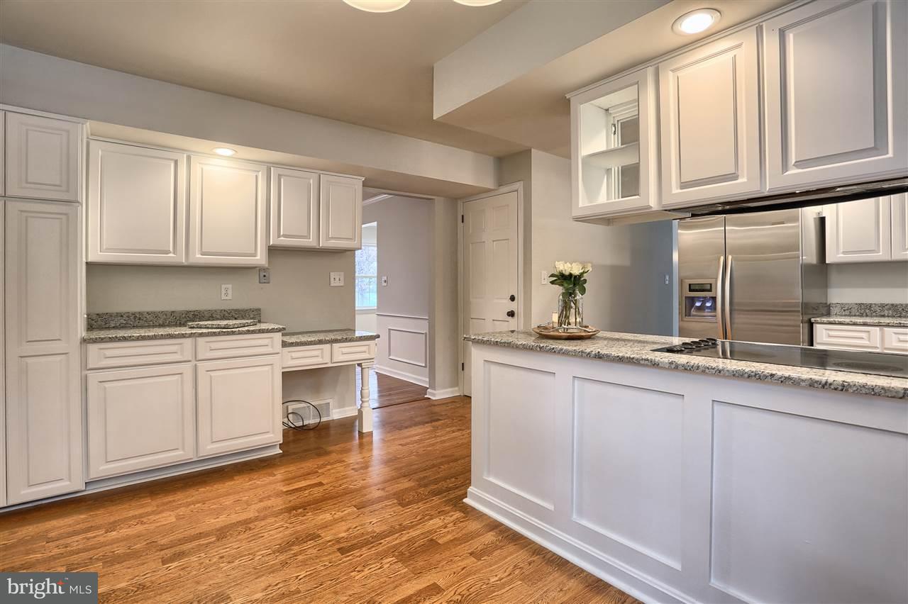 810 Riverview Road Lemoyne, PA 17043 - Photo 10 of 25 Gallery Image 10