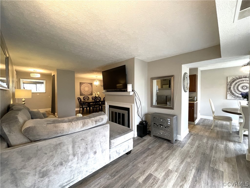 1505 Largo Road, Unit 302 Henrico, VA 23238 - Photo 9 of 30 Gallery Image 9