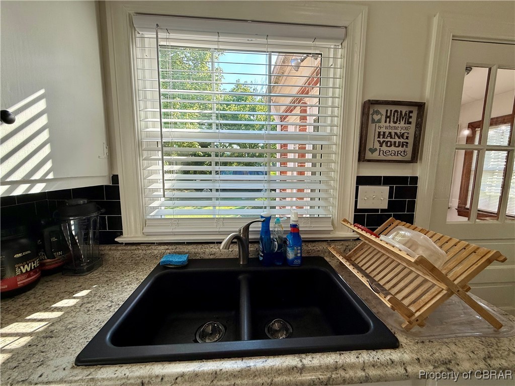 2266 Hayes Road Hayes, VA 23072 - Photo 14 of 23
