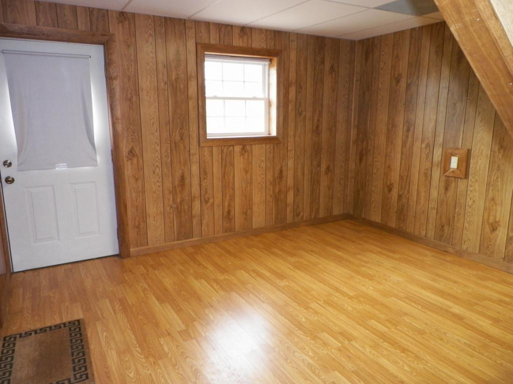 303 Reed Avenue Greeneville, TN 37743 - Photo 34 of 36 Another view office downstairs
