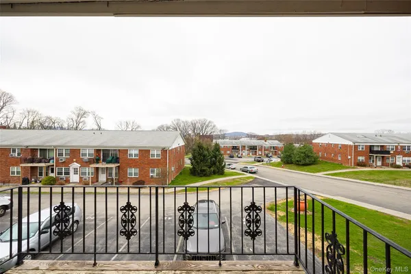 $255,000 | 6 Colonial Road, Unit 44, Beacon, NY 12508