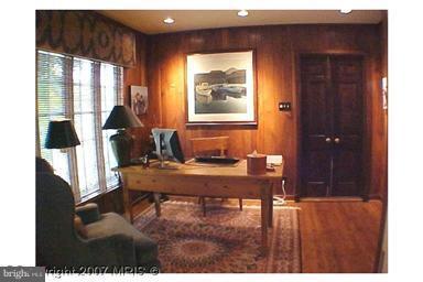 5816 Marbury Road Bethesda, MD 20817 - Photo 13 of 18 a workspace with furniture and window