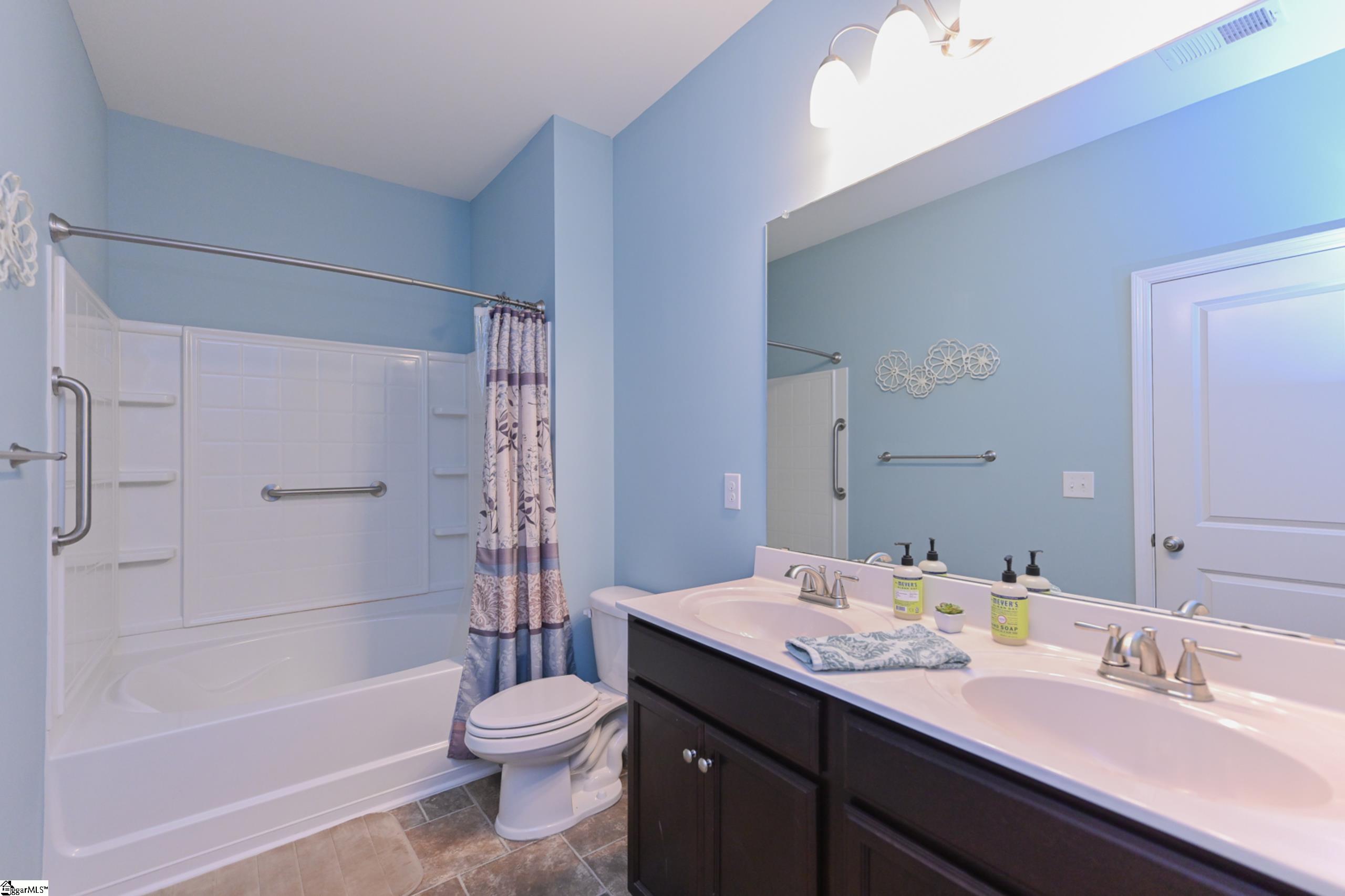 211 Addlestone Circle Fountain Inn, SC 29644 - Photo 17 of 24 Gallery Image 17