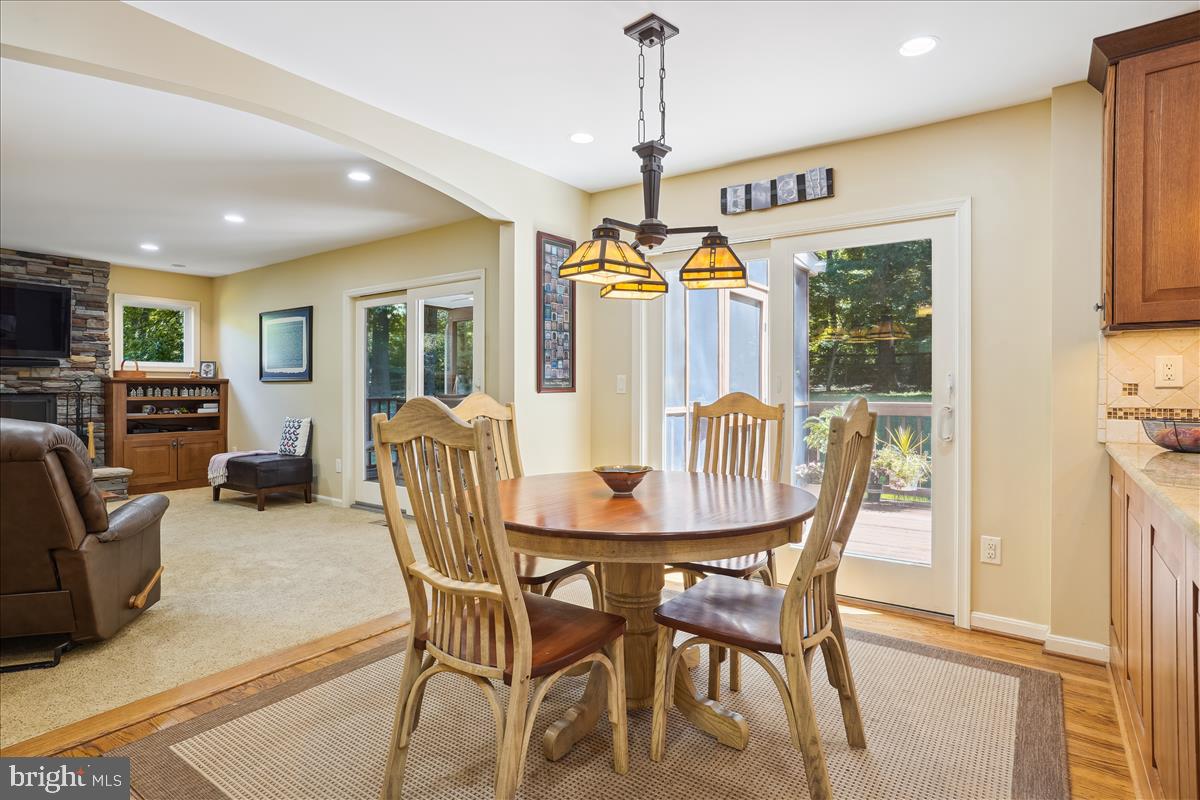 1307 Quail Ridge Drive Reston, VA 20194 - Photo 9 of 67 Sliding glass door to breakfast area