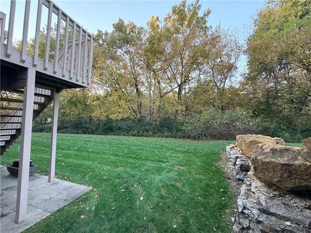 $320,000 | 6530 North Revere Drive, Kansas City, MO 64151